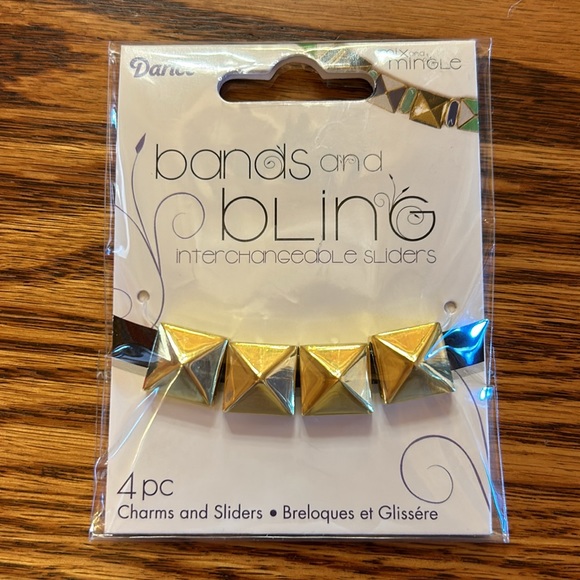 NWT 4 Packs Jewelry Interchangeable Bands & Bling Metal Charm Sliders by Darice - Picture 4 of 9